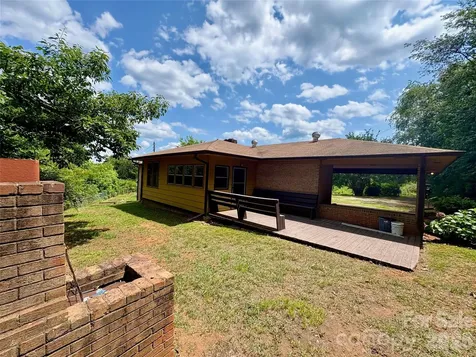 1812 Freemantown Road Lake Lure NC 28746
