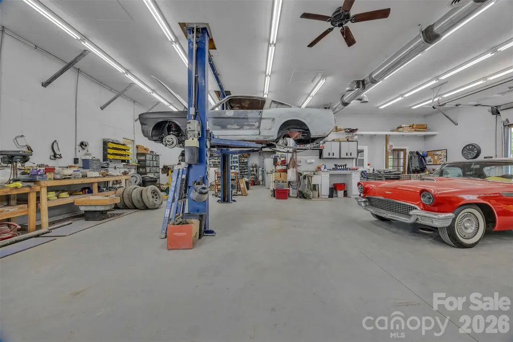 225 Nc Hwy 16 N Taylorsville NC 28681