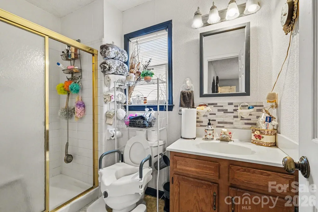 1600 Teddington Drive Charlotte NC 28214