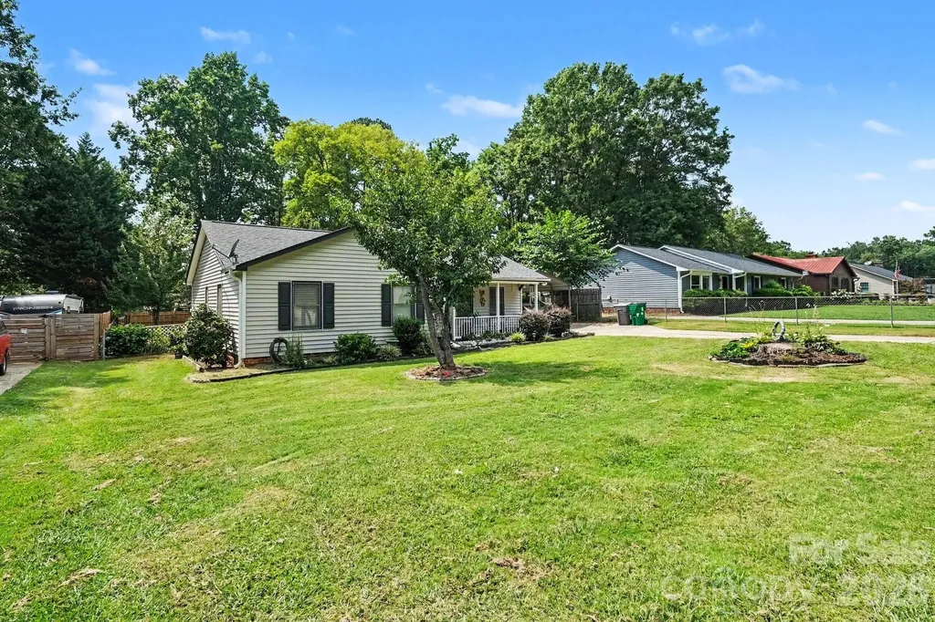 1600 Teddington Drive Charlotte NC 28214