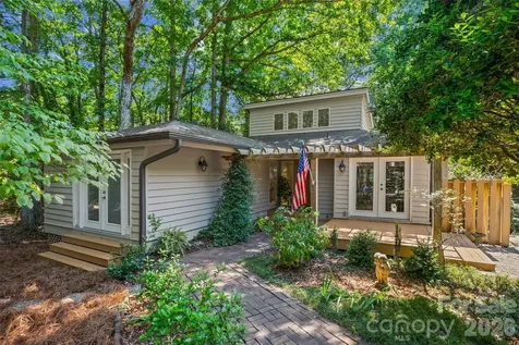 2 Five Oaks Lane Lake Wylie SC 29710