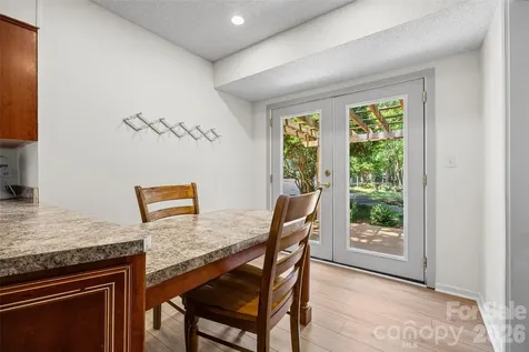 2 Five Oaks Lane Lake Wylie SC 29710