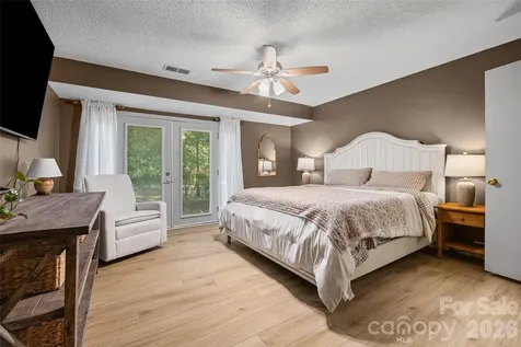 2 Five Oaks Lane Lake Wylie SC 29710