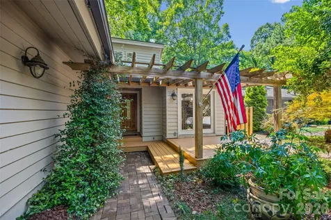 2 Five Oaks Lane Lake Wylie SC 29710