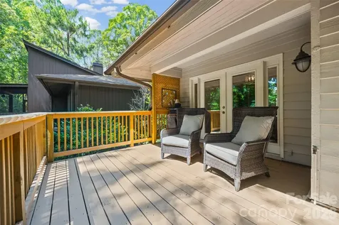 2 Five Oaks Lane Lake Wylie SC 29710