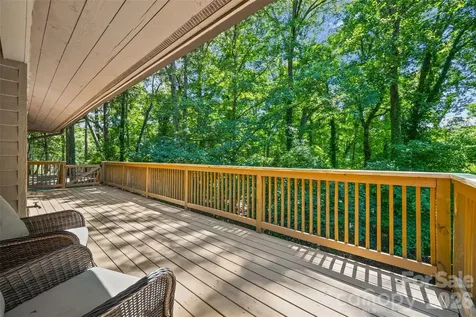 2 Five Oaks Lane Lake Wylie SC 29710
