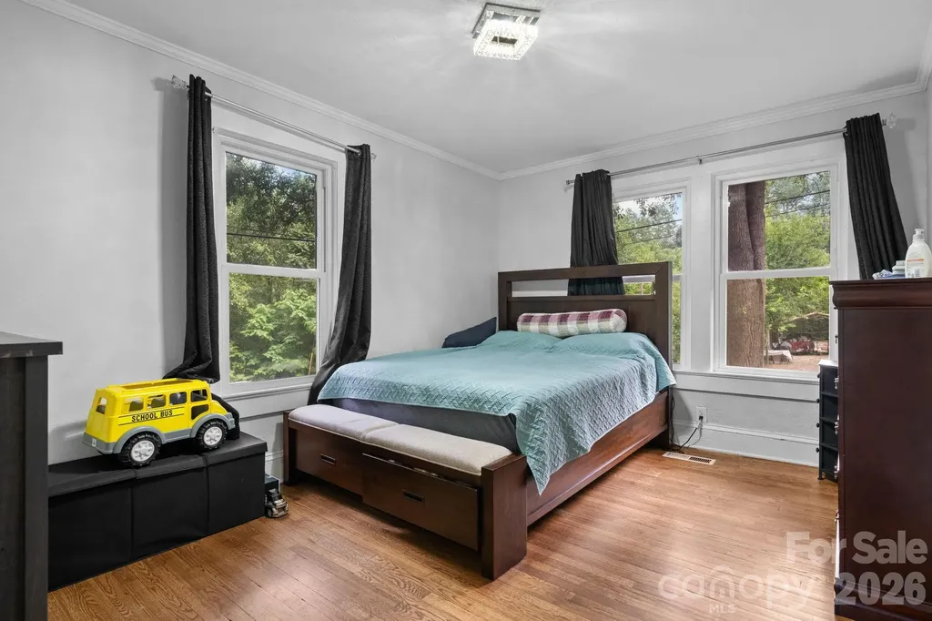 331 5th Avenue SE Hickory NC 28602
