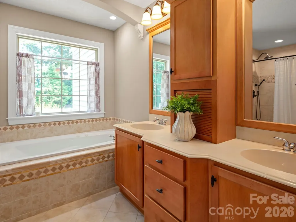 70 Ashley Woods Drive Arden NC 28704