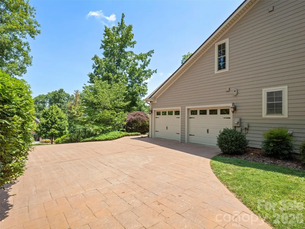 70 Ashley Woods Drive Arden NC 28704