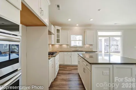 2223 Caravan Lane Stanley NC 28164