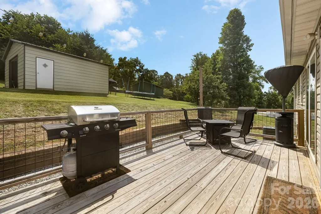 256 Phillips Valley Road Mars Hill NC 28754