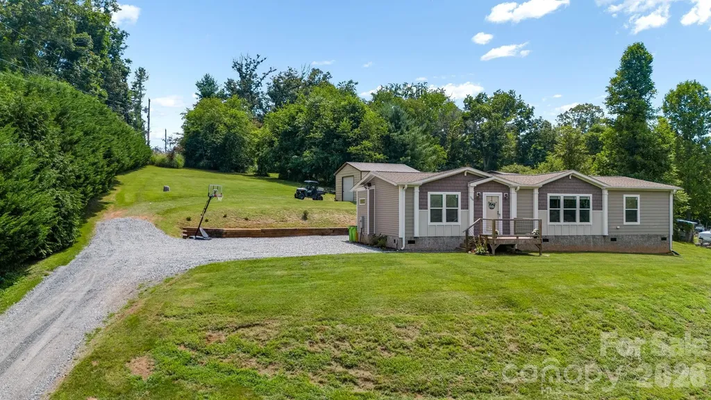 256 Phillips Valley Road Mars Hill NC 28754