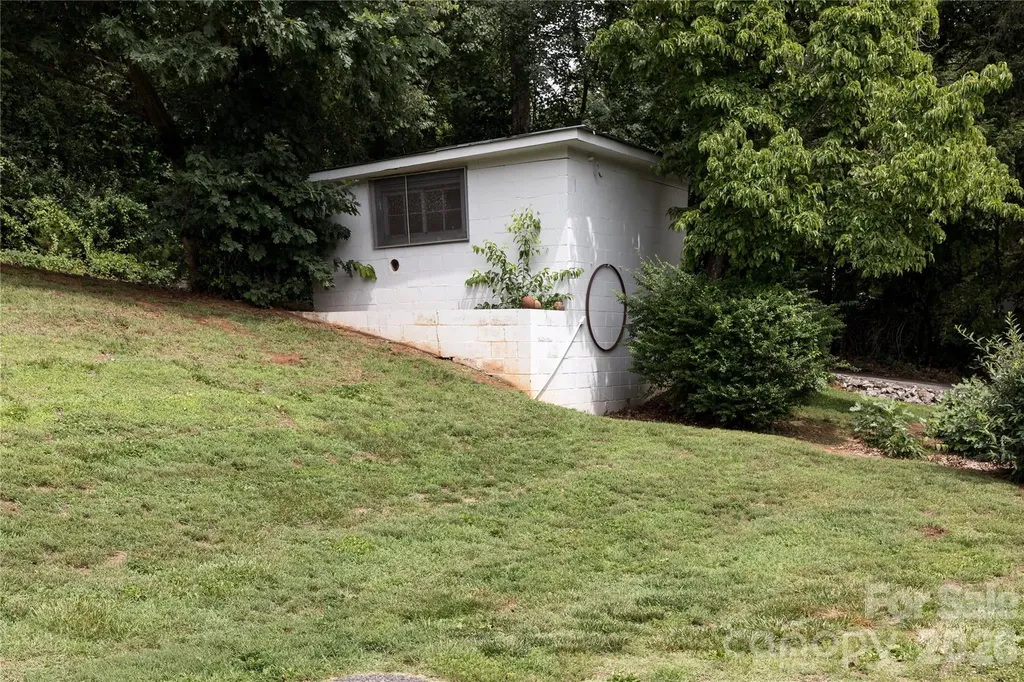 2234 Kool Park Road NE Hickory NC 28601