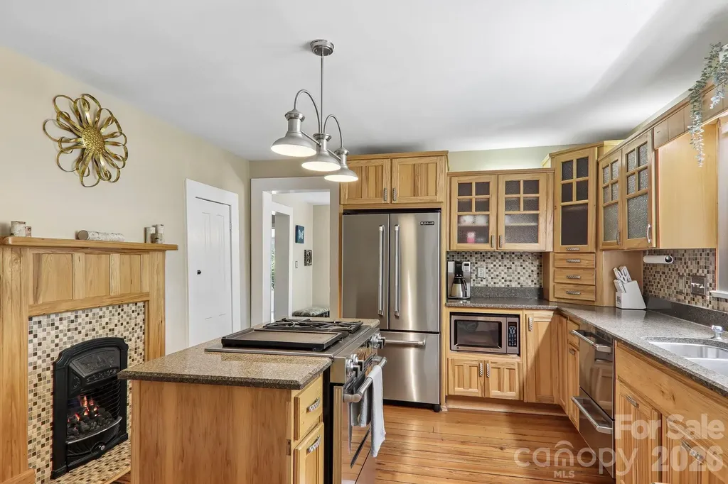 23 Tuskeegee Street Asheville NC 28801