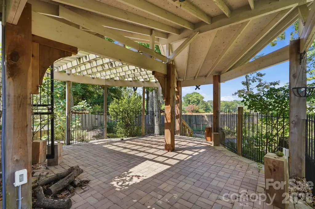 2740 Bramble Ridge Court Charlotte NC 28215