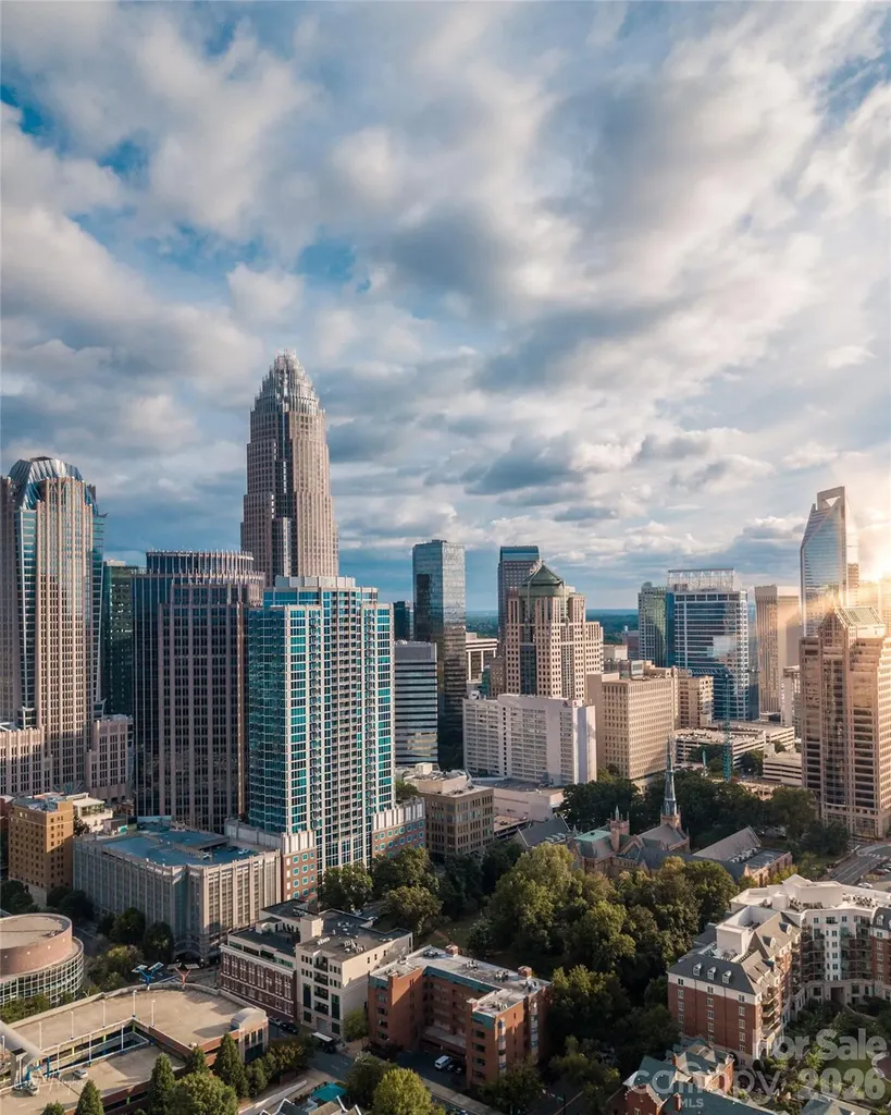 5555 Fairview Road Charlotte NC 28209