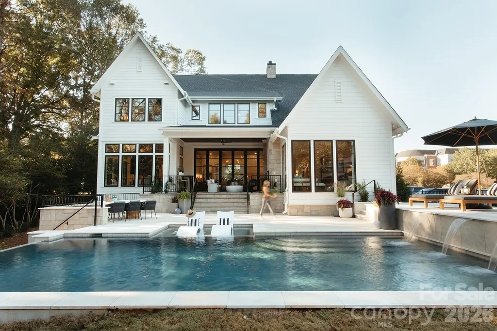 5555 Fairview Road Charlotte NC 28209
