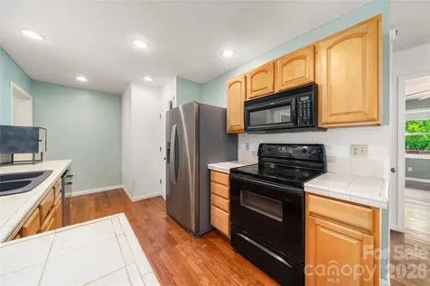 847 N Lakeside Drive Hendersonville NC 28739