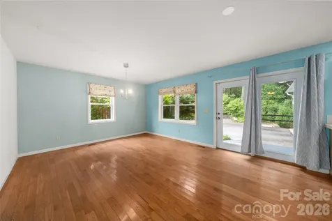 847 N Lakeside Drive Hendersonville NC 28739