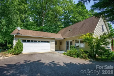 847 N Lakeside Drive Hendersonville NC 28739