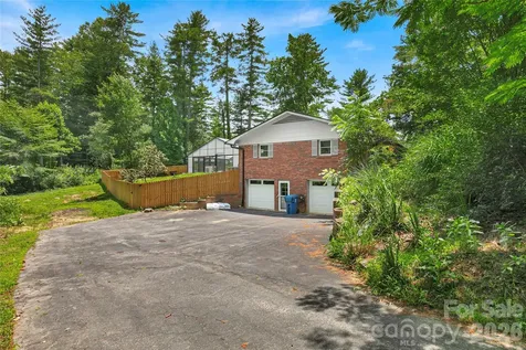 138 Surry Lane Hendersonville NC 28791