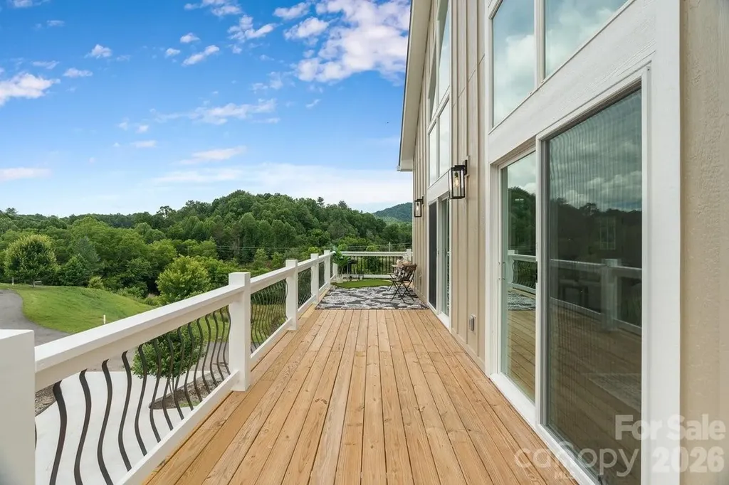49 Grace Court Mars Hill NC 28754