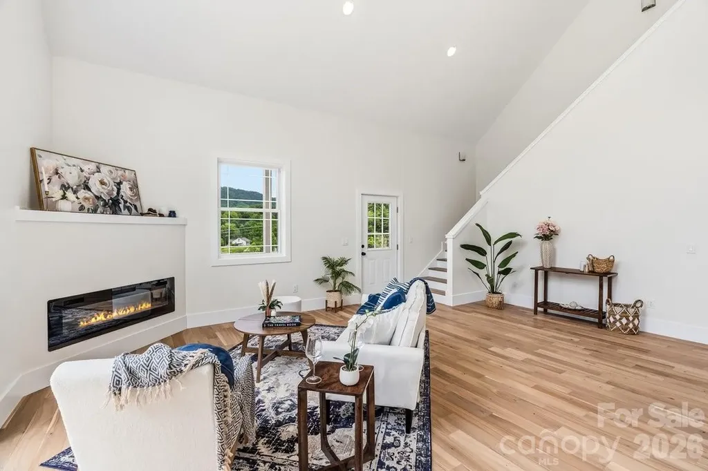 49 Grace Court Mars Hill NC 28754