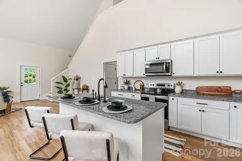 49 Grace Court Mars Hill NC 28754
