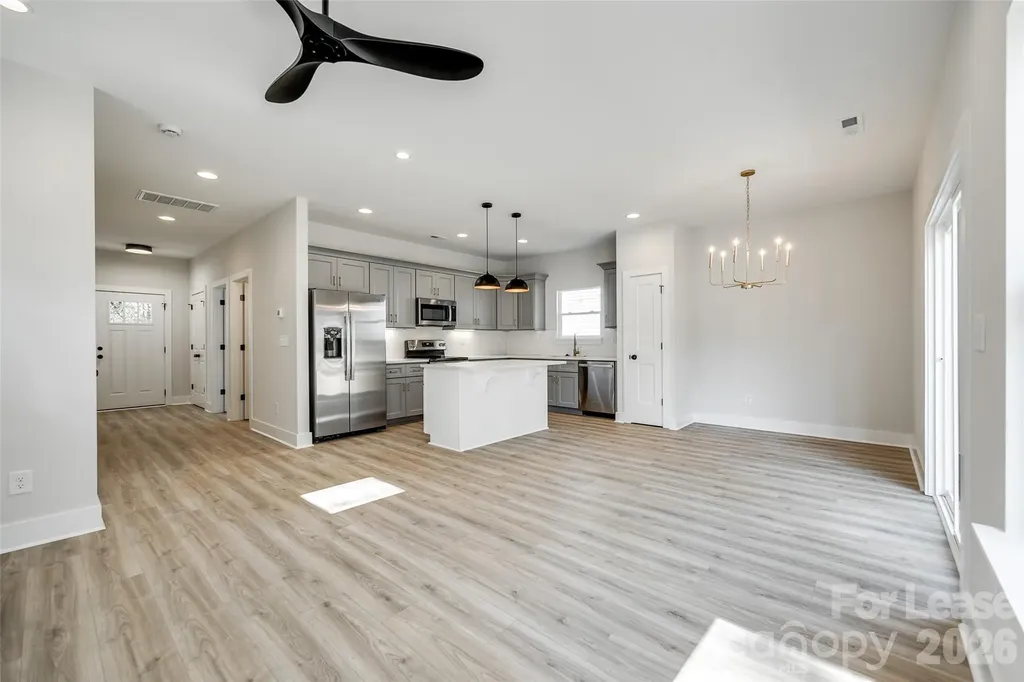 3418 Peligreni Street Charlotte NC 28208