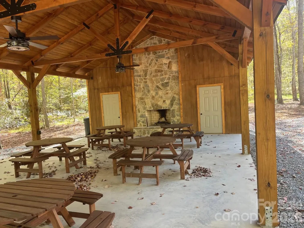 V/l Heartwood Drive Marion NC 28752
