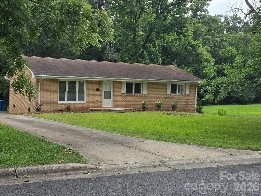 609 Hawthorn Avenue Albemarle NC 28001