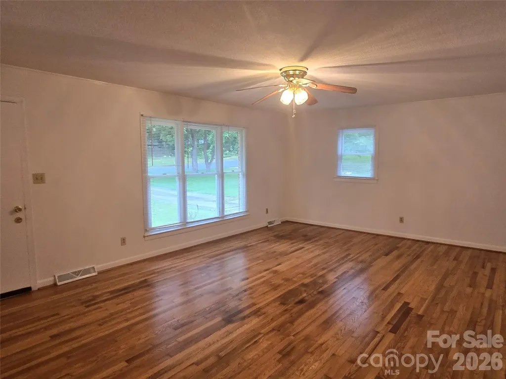 609 Hawthorn Avenue Albemarle NC 28001