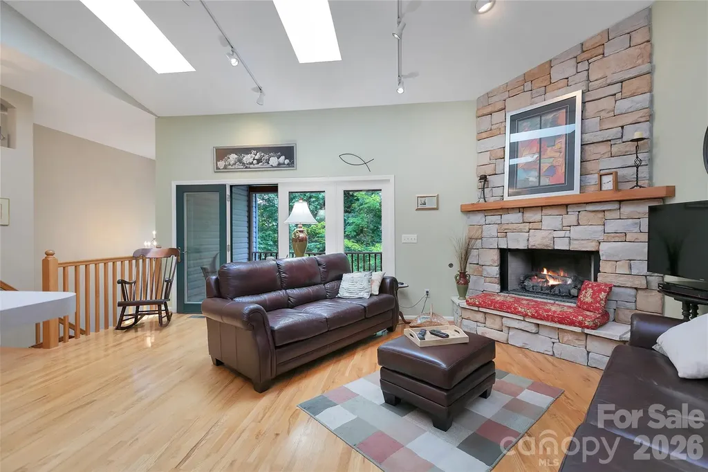 2641 Connestee Trail Brevard NC 28712