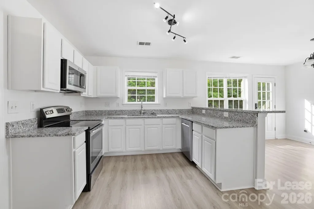 512 Bearbrook Lane Gastonia NC 28052