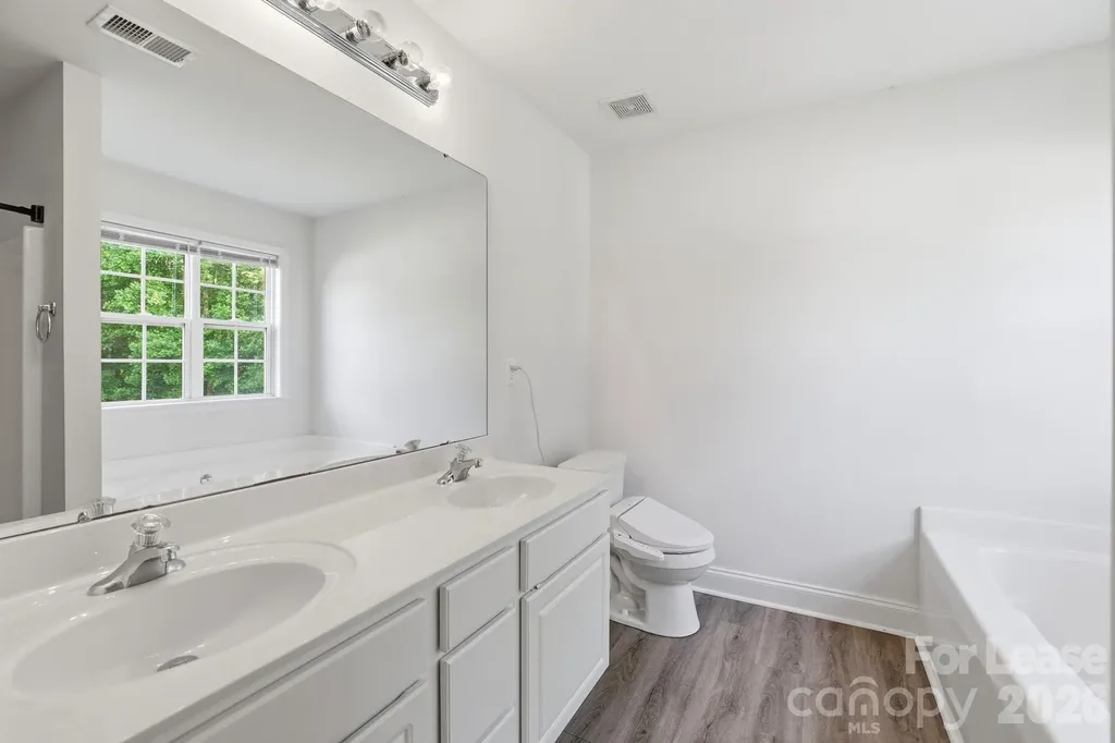 512 Bearbrook Lane Gastonia NC 28052
