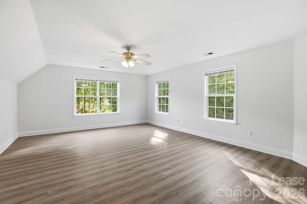 512 Bearbrook Lane Gastonia NC 28052