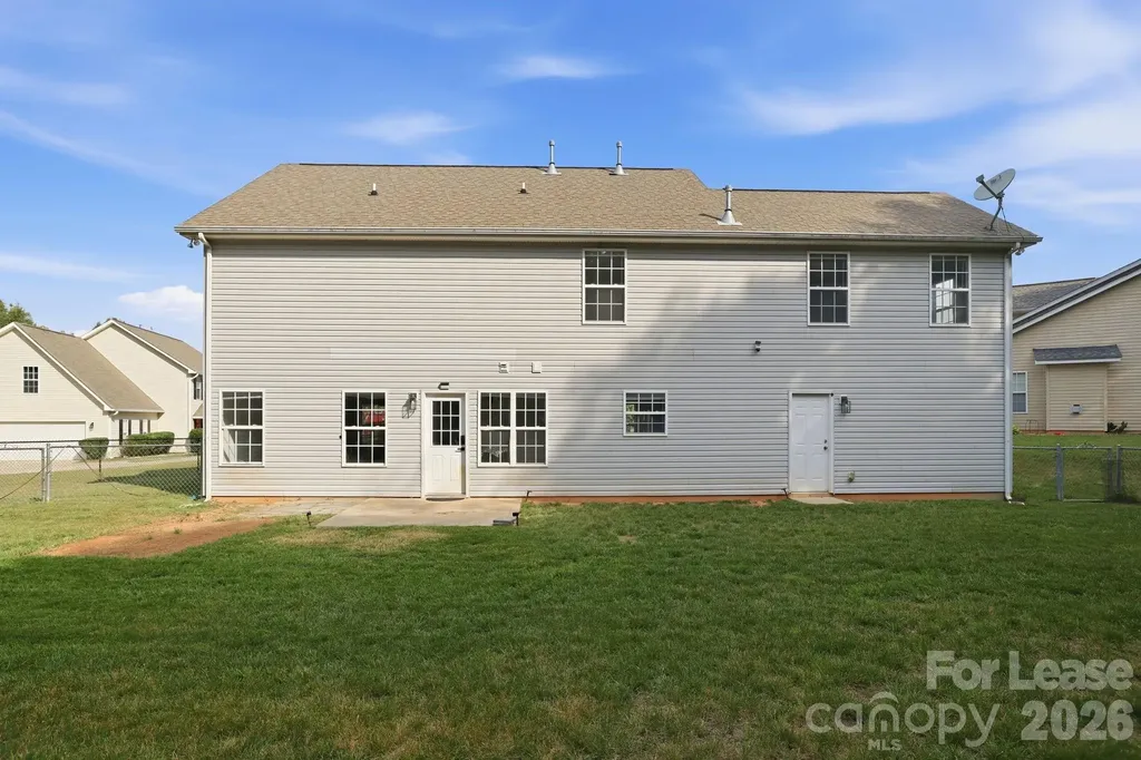 512 Bearbrook Lane Gastonia NC 28052