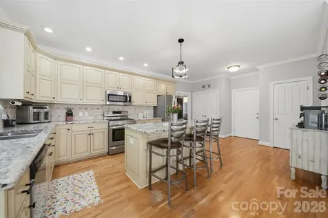 1753 30th Avenue Drive NE Hickory NC 28601