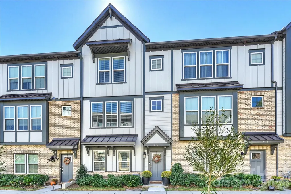 912 Mary Max Drive Davidson NC 28036
