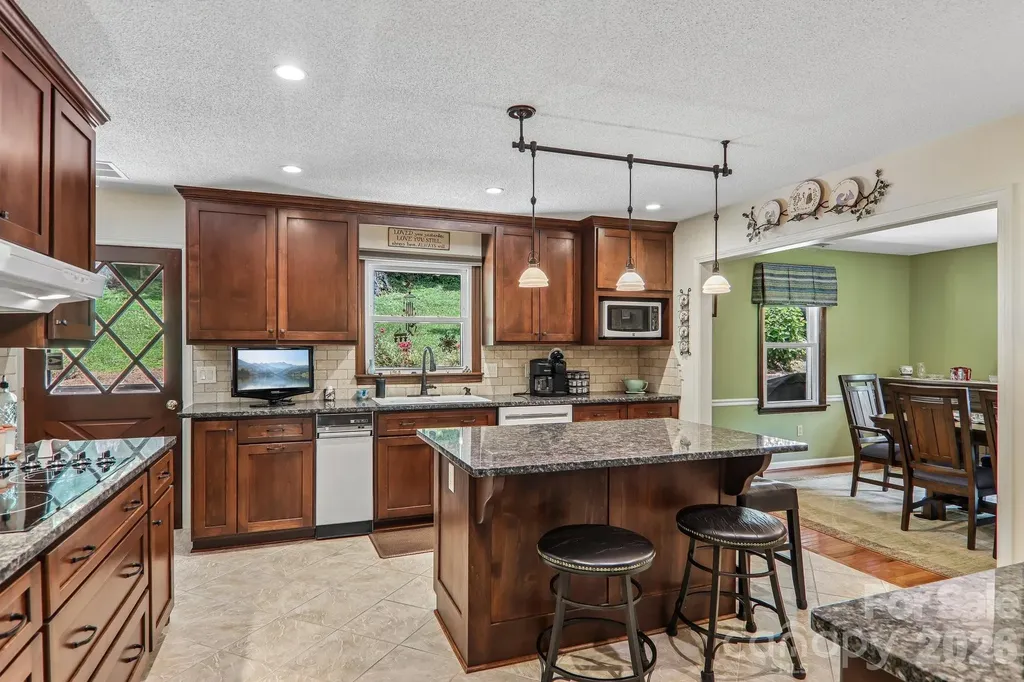 57 Chateau Lane Waynesville NC 28786