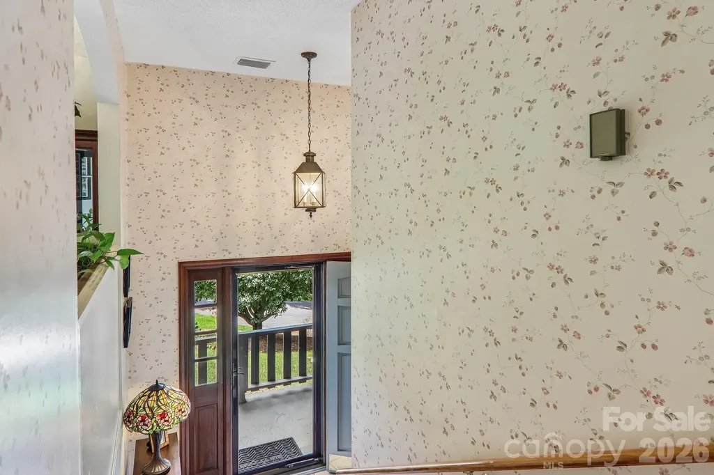 57 Chateau Lane Waynesville NC 28786