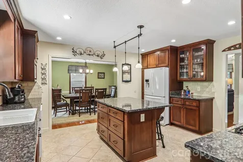 57 Chateau Lane Waynesville NC 28786