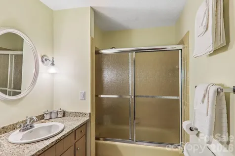 57 Chateau Lane Waynesville NC 28786