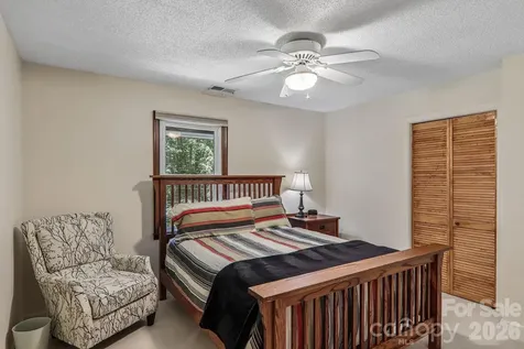 57 Chateau Lane Waynesville NC 28786