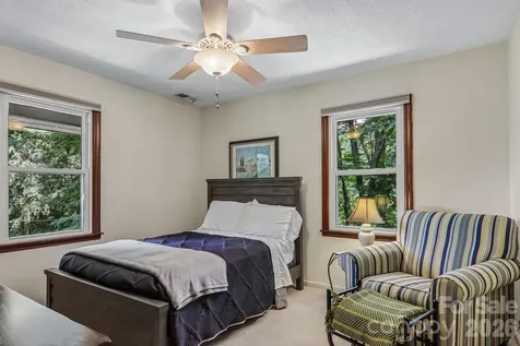 57 Chateau Lane Waynesville NC 28786