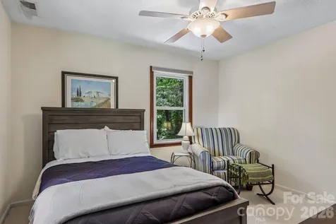 57 Chateau Lane Waynesville NC 28786
