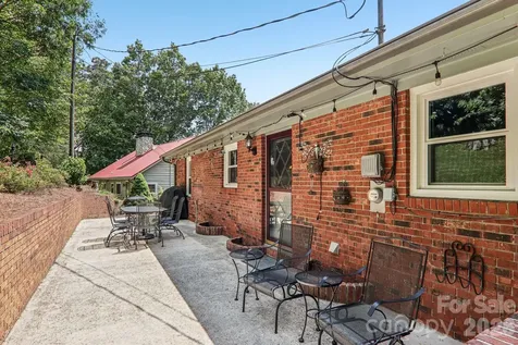 57 Chateau Lane Waynesville NC 28786