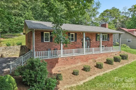 57 Chateau Lane Waynesville NC 28786