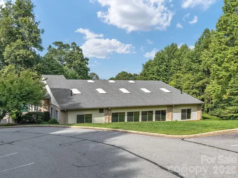 54 Deep Valley Lane Hendersonville NC 28791