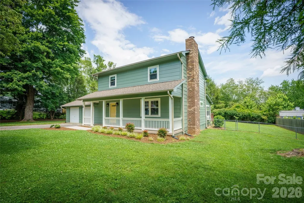 8 Wedgewood Drive Mills River NC 28759